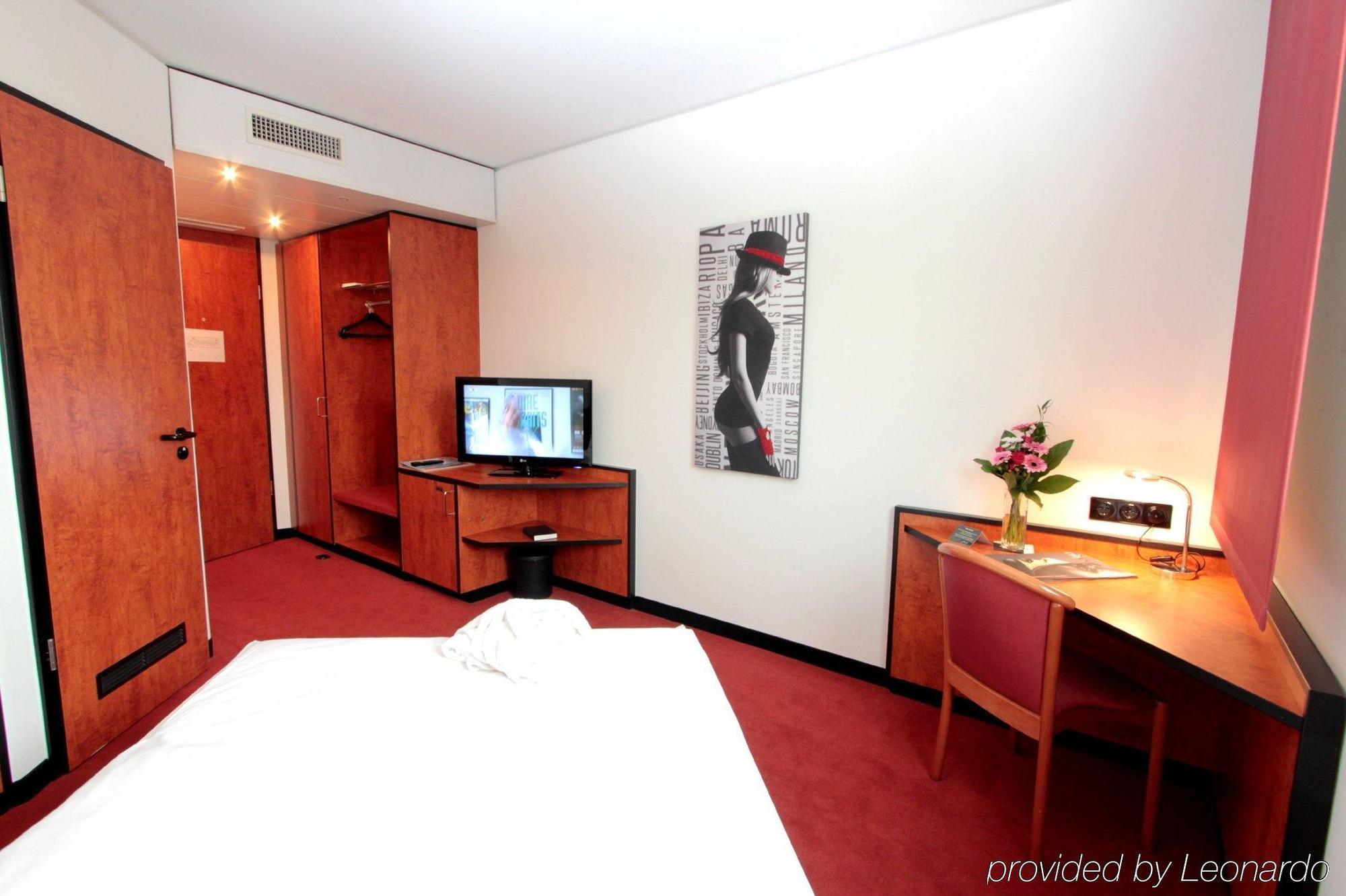 Ara Hotel Comfort อินโกลชตัดต์ ภายนอก รูปภาพ